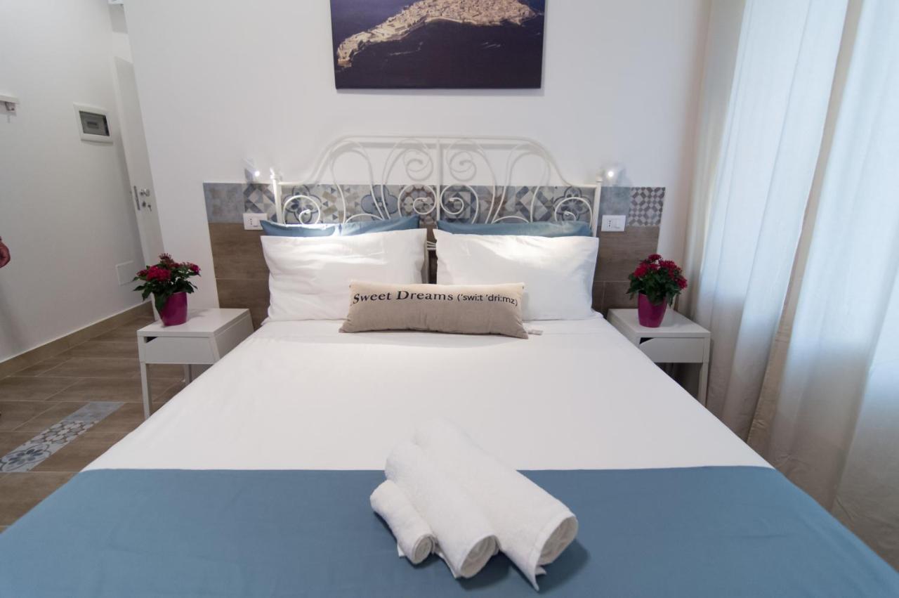 Raudino Rooms Syracuse Екстер'єр фото