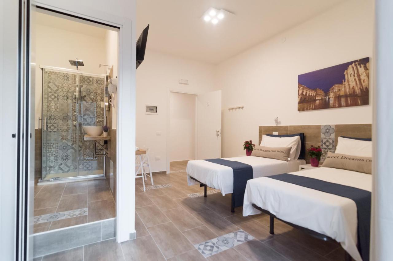 Raudino Rooms Syracuse Екстер'єр фото